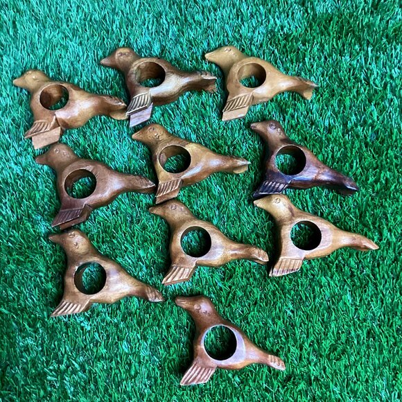 Vintage Hand Carved Wooden Bird Napkin Rings Holder Set of 10 - Picture 1 of 10